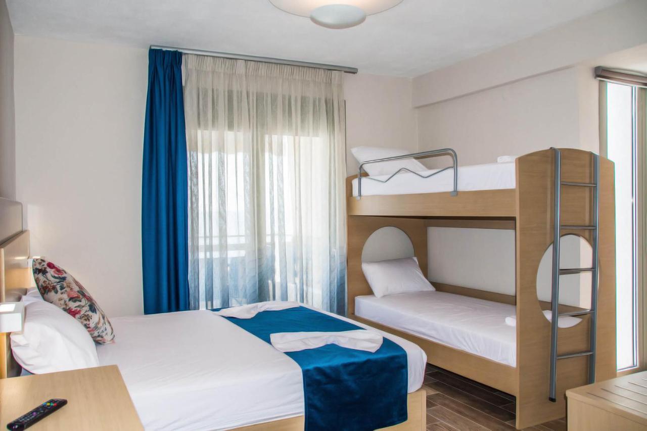 Ippokampos Holidays Apartment Nea Vrasna Exterior photo